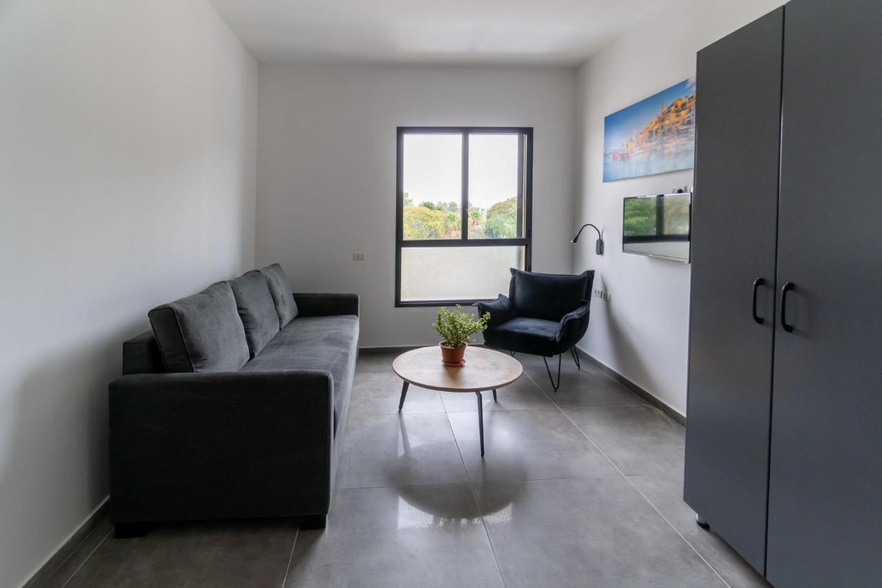 Aparthotel Nahal Oz 33 Bat Yam Exterior foto